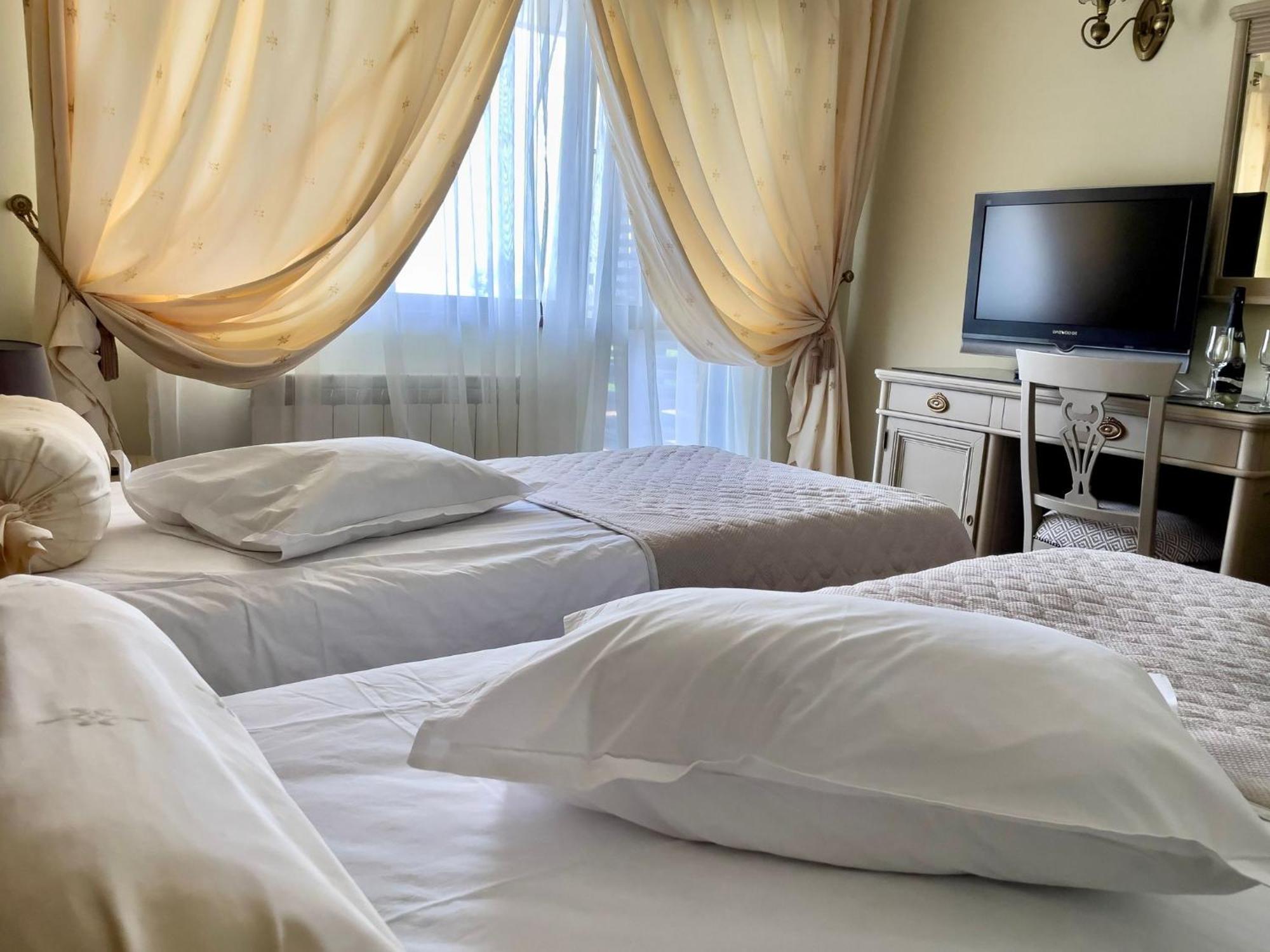 Bucium Motel & Spa Iasi Extérieur photo